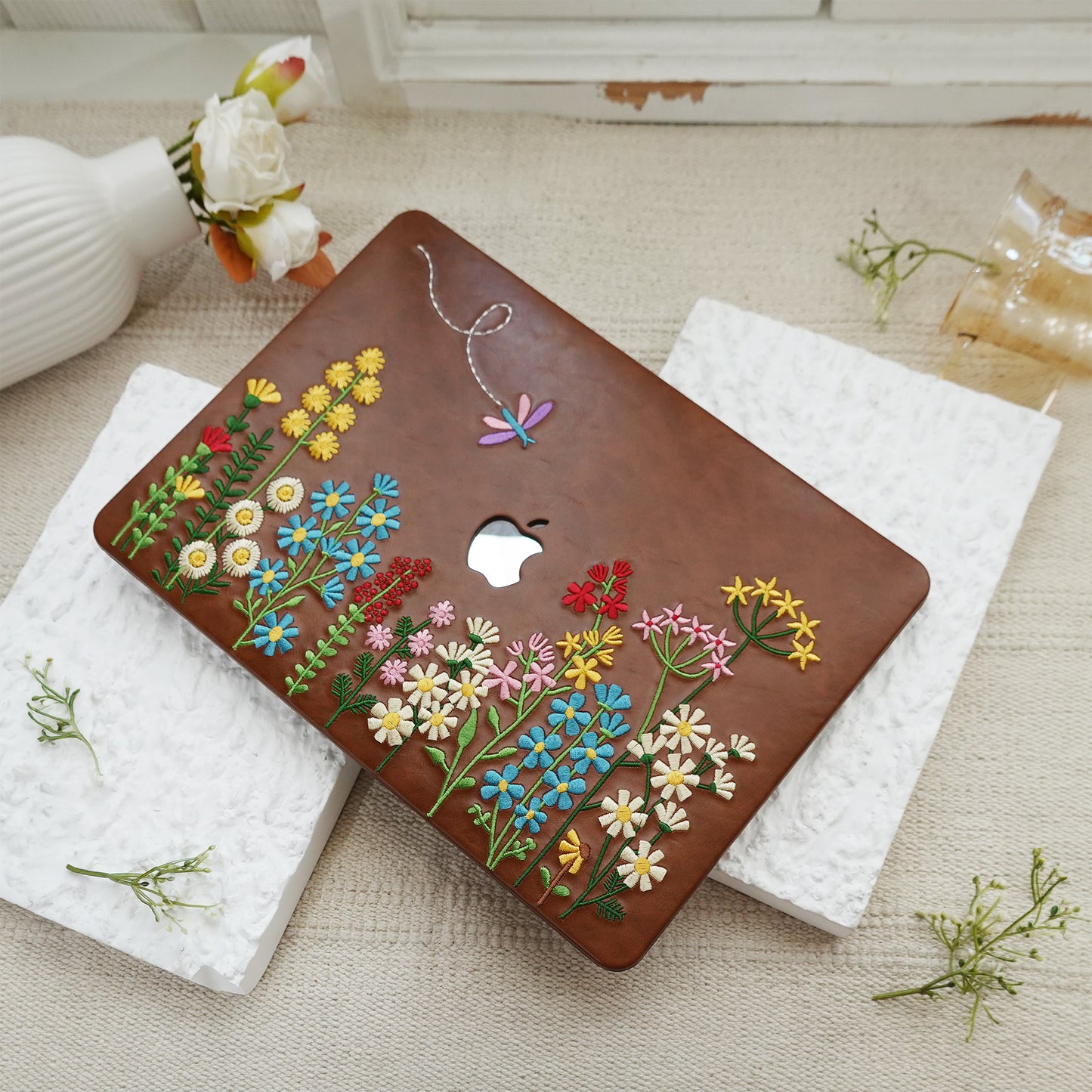 This is us Embroidery Series ♾ Colorful Floral Brown Mac Case