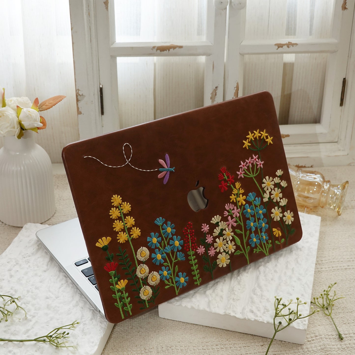 This is us Embroidery Series ♾ Colorful Floral Brown Mac Case
