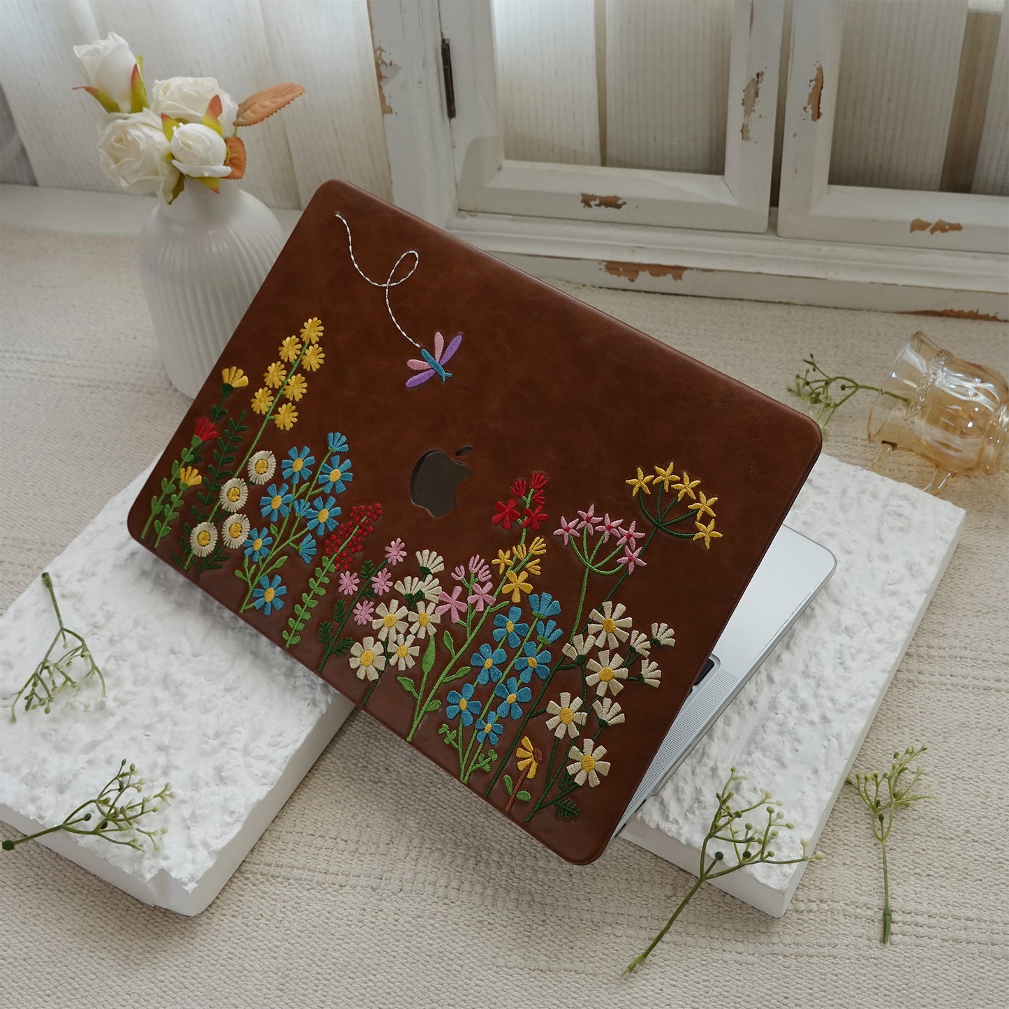 This is us Embroidery Series ♾ Colorful Floral Brown Mac Case