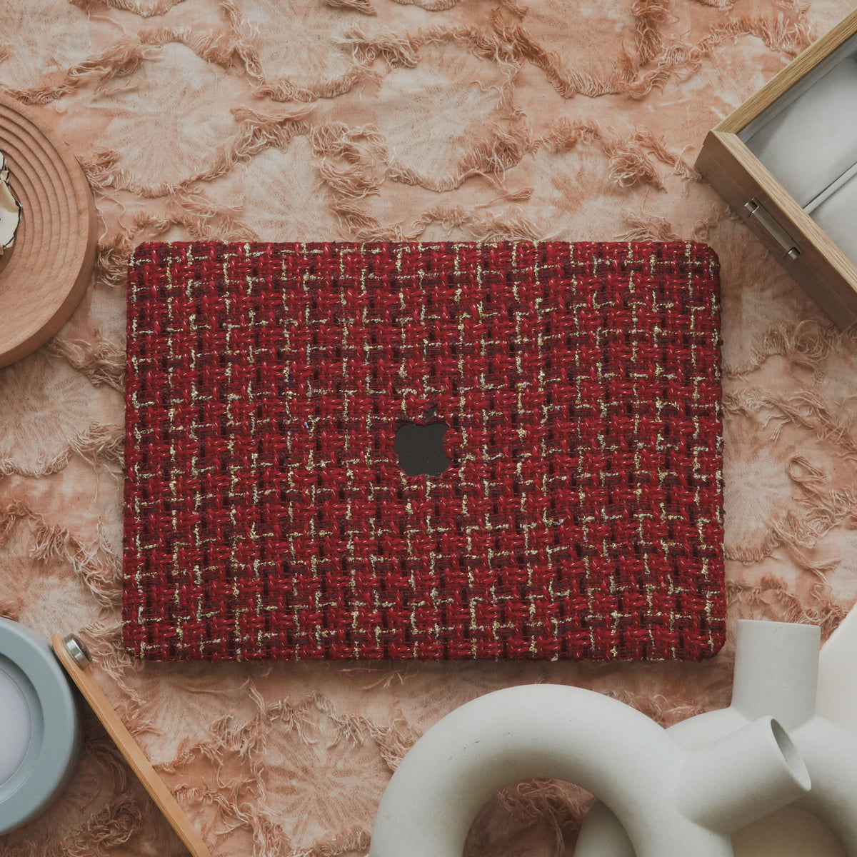 Plain Weave Chanel Style ♾ Vivid Red Yarn Woven Mac Case