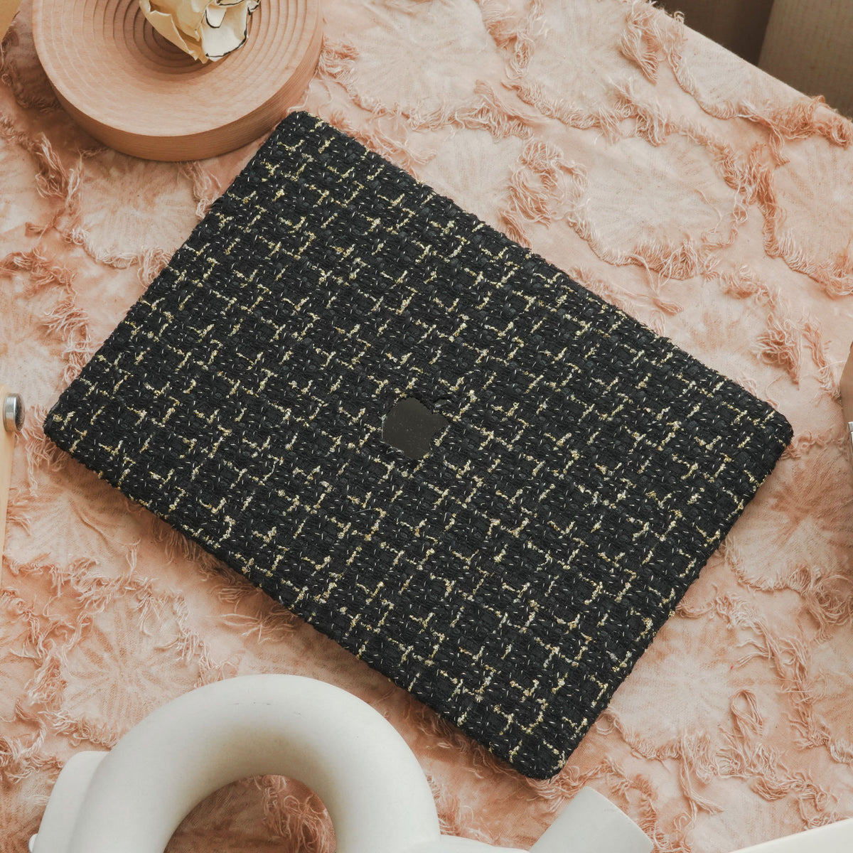 Plain Weave Chanel Style ♾ Pure Black Yarn Woven Mac Case