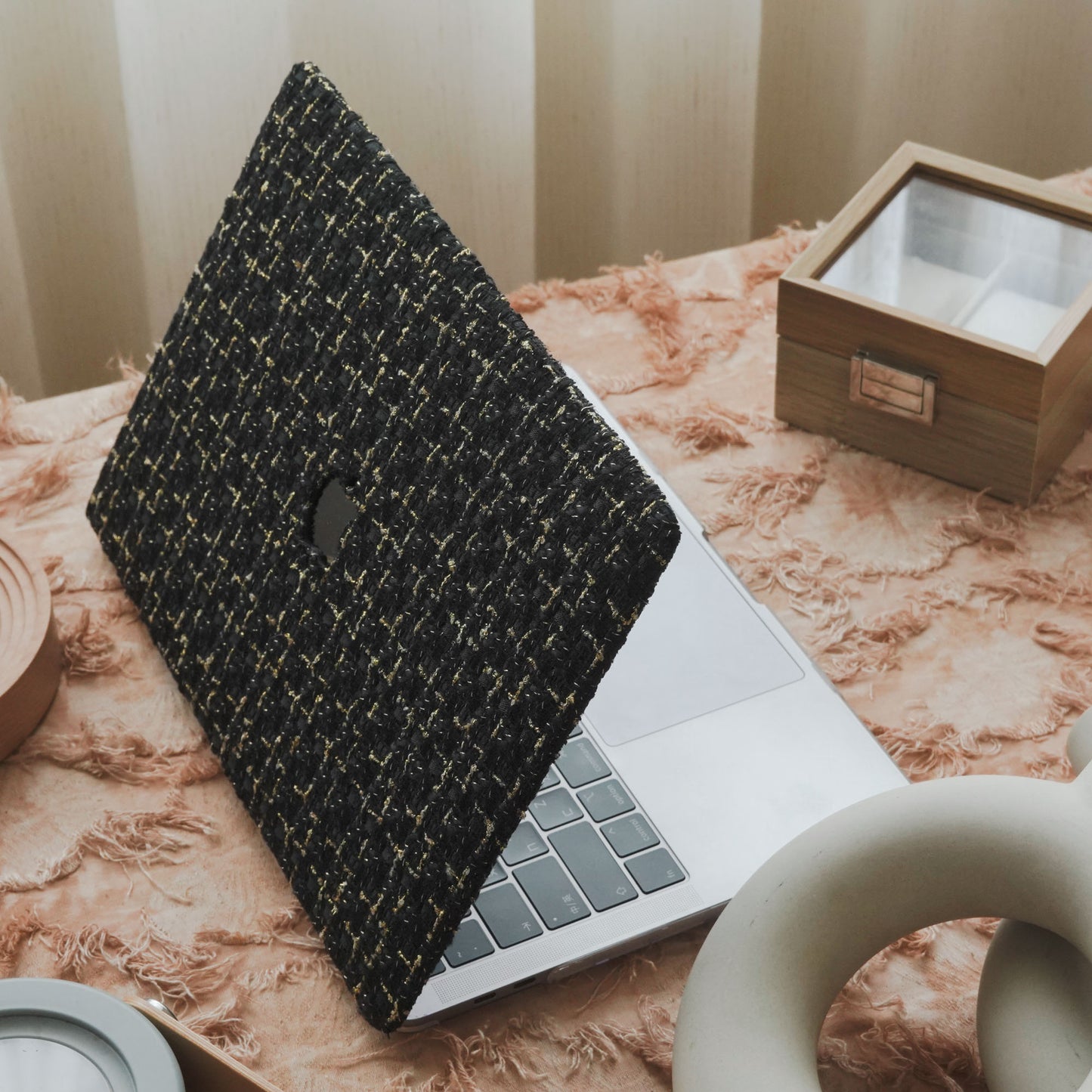 Plain Weave Chanel Style ♾ Pure Black Yarn Woven Mac Case