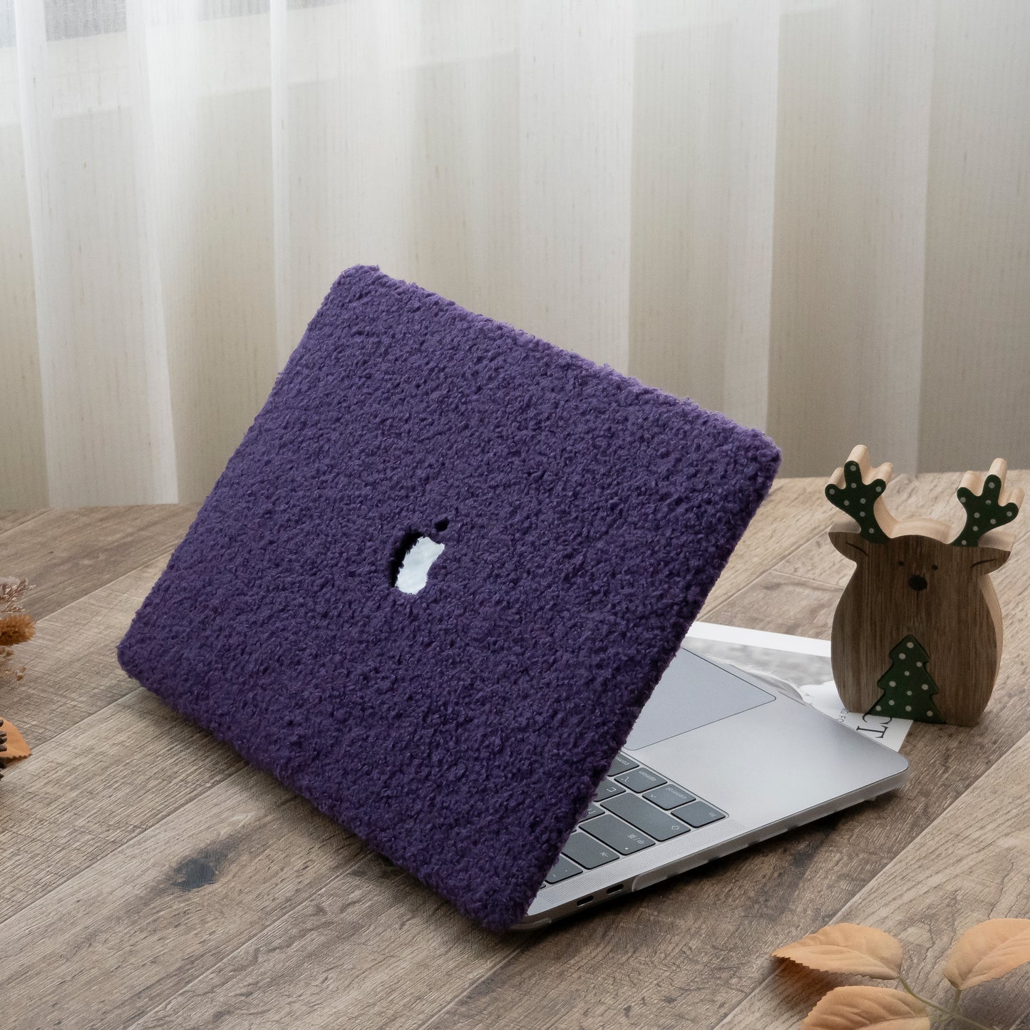 Teddy Fleece, Deep Purple Textured Leather Mac Case