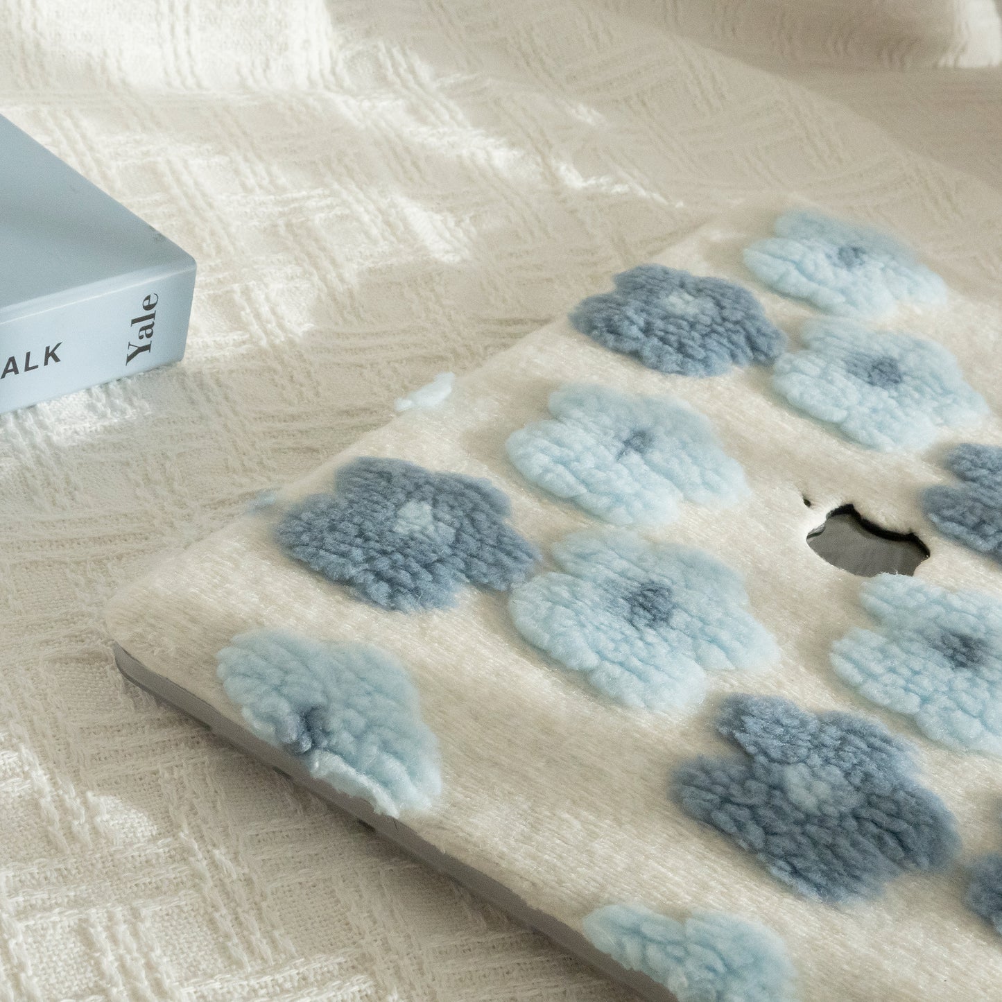Plush Series ♾ Cloud Blue Cotton Floral Mac Case