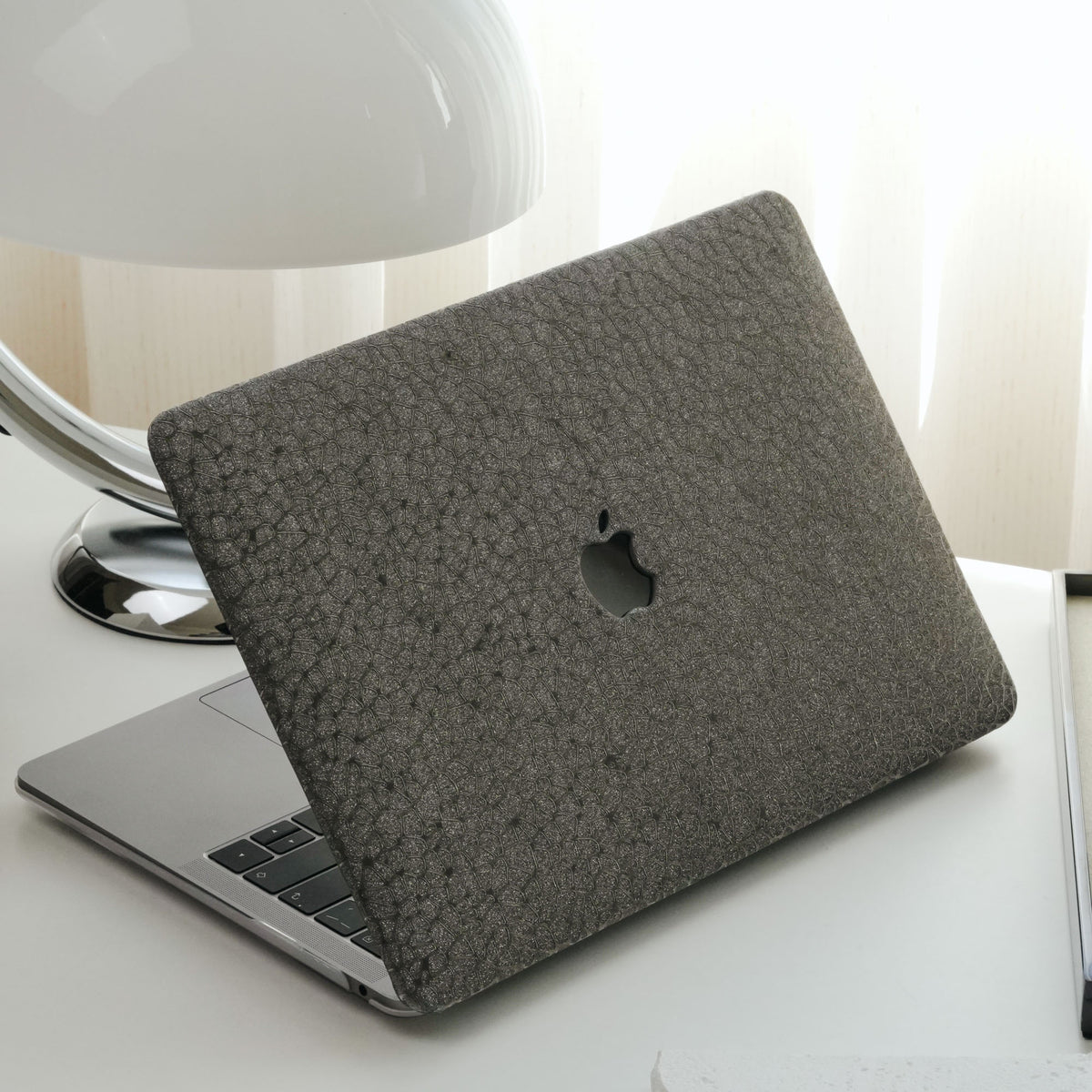 Fine leather pebble texture ♾ iron gray finish Macbook case