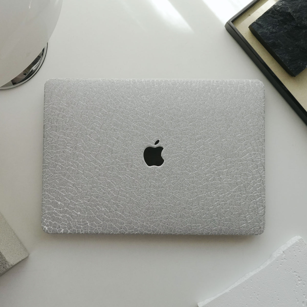 Leather pebble texture ♾ glossy silver finish Macbook case