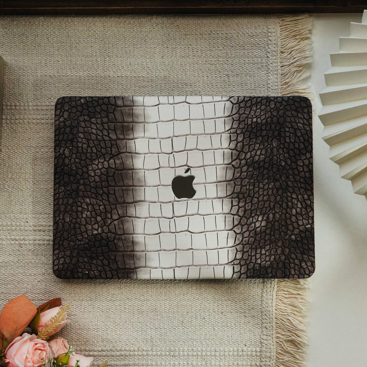 Himalaya ♾ Crocodile Leather Dark Brown Macbook Case