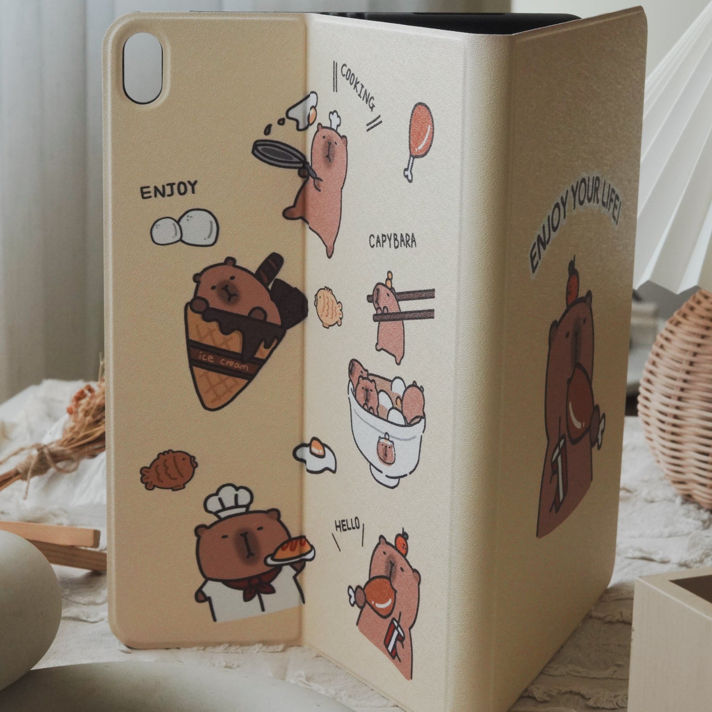 Thisisus Design Cooking Capybara Pencil Magnetic Holder iPad Case