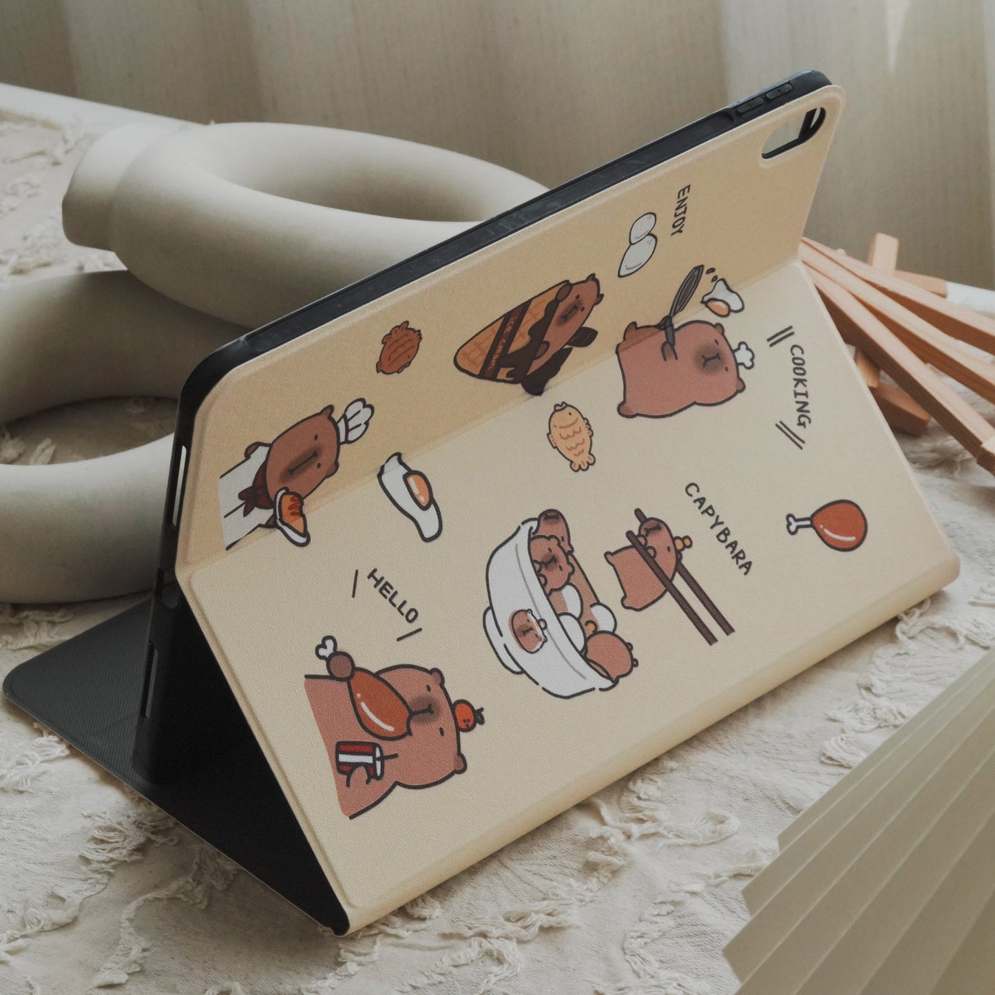 Thisisus Design Cooking Capybara Pencil Magnetic Holder iPad Case