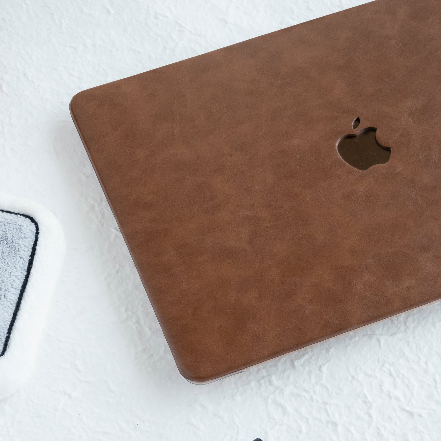 Leather Series Classic Leather Mac Case