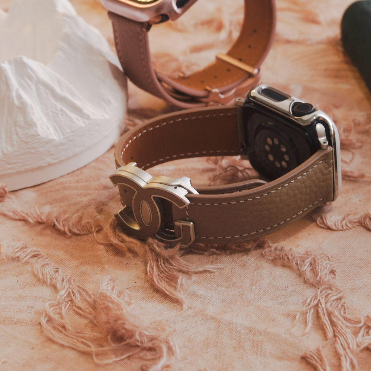 Lychee high-quality textured faux leather Apple Watch band