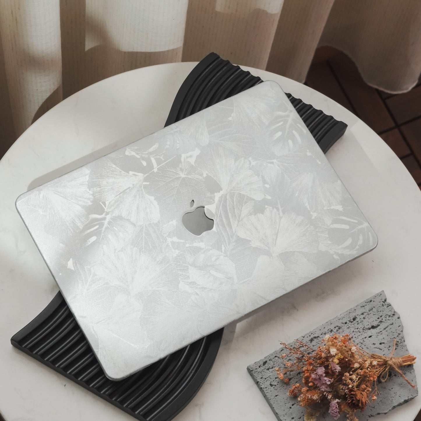 Leather Series ♾ Clover Laser-Engraved Leather Silver Mac Case