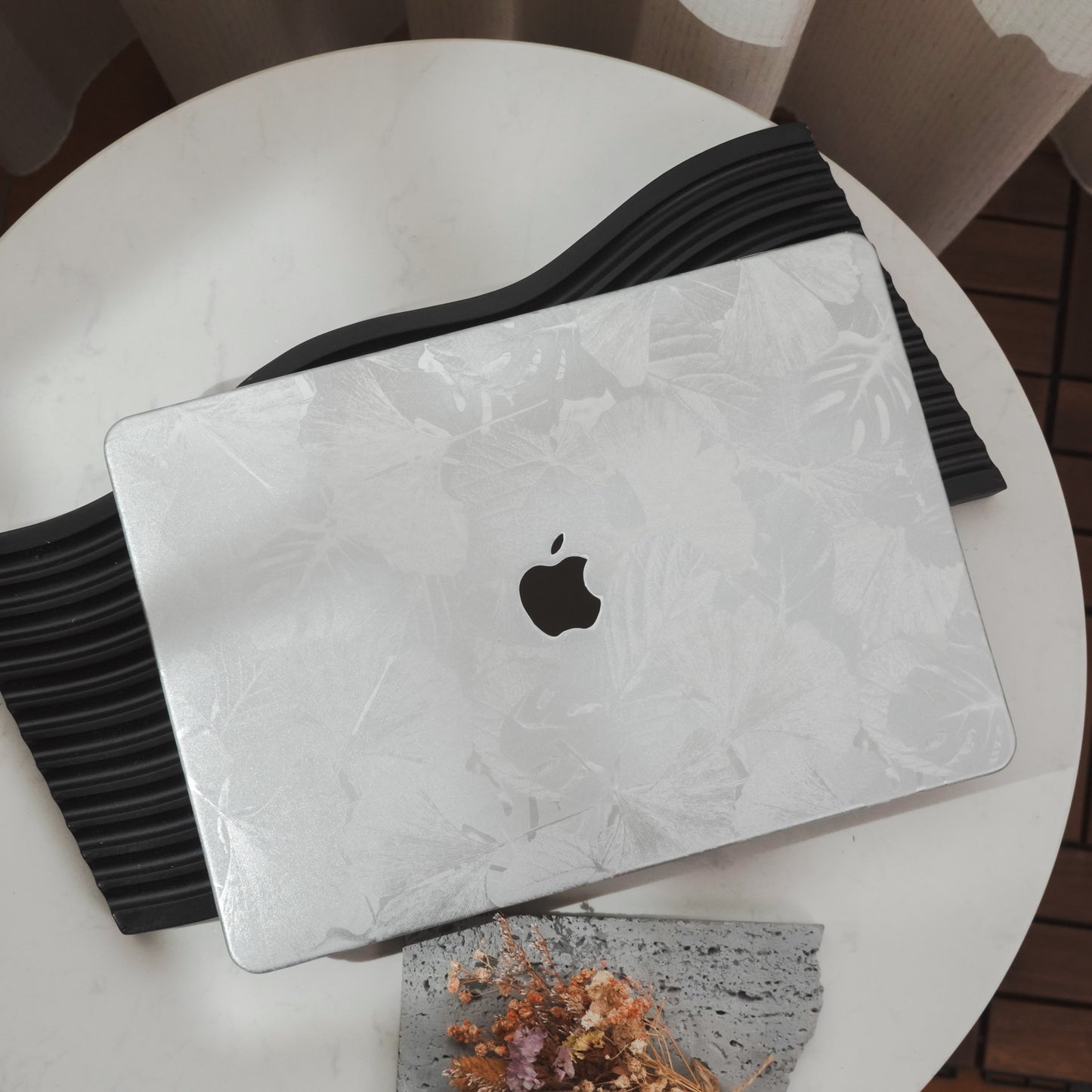 Leather Series ♾ Clover Laser-Engraved Leather Silver Mac Case