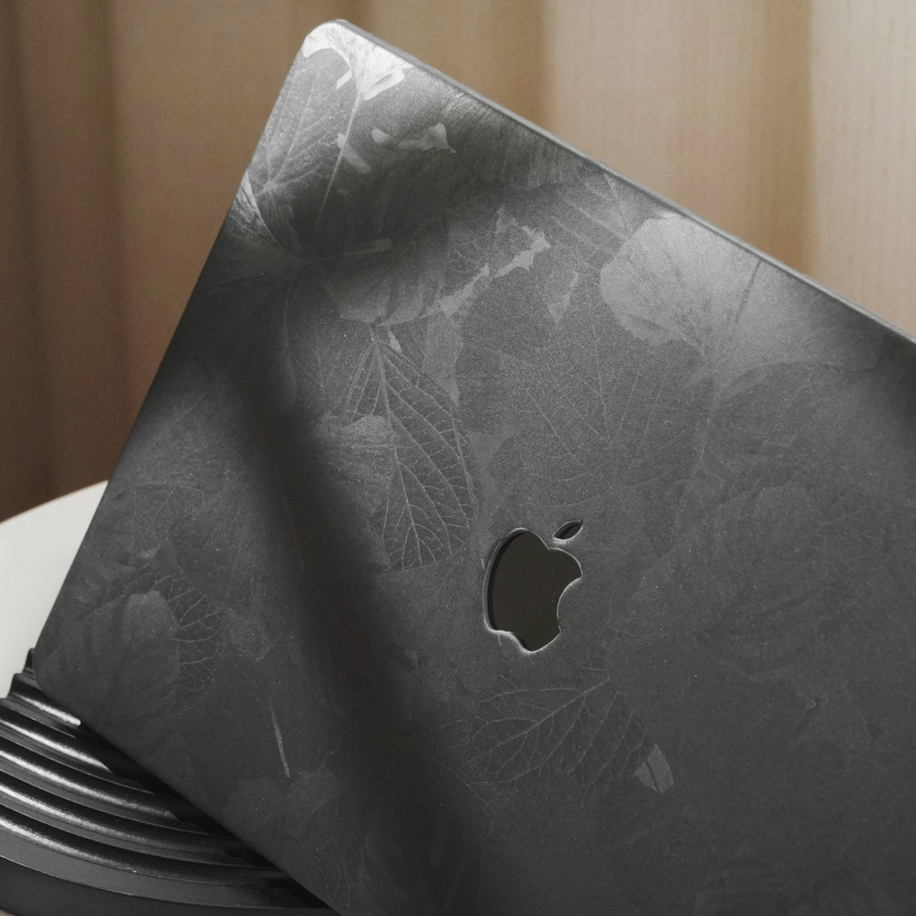 Leather Series ♾ Clover Laser-Engraved Leather Space Gray Mac Case