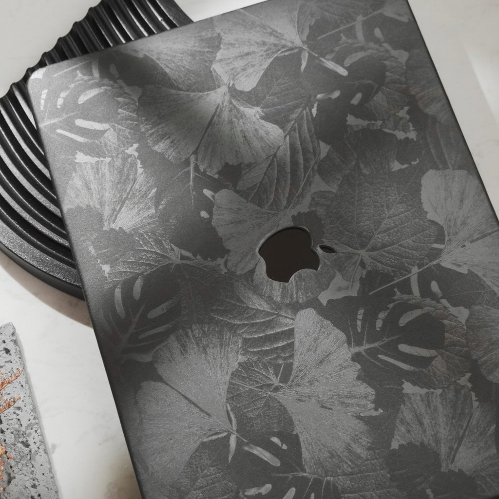 Leather Series ♾ Clover Laser-Engraved Leather Space Gray Mac Case