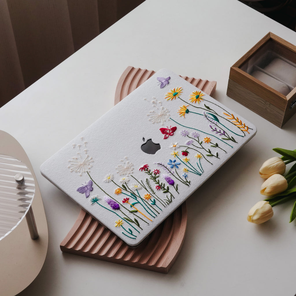 This is us Pure White Garden ♾ Textured Stitching White Mac Case