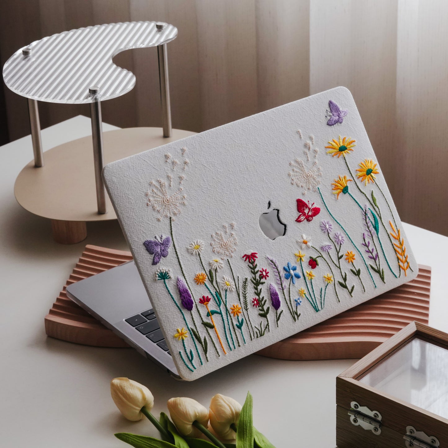 This is us Pure White Garden ♾ Textured Stitching White Mac Case