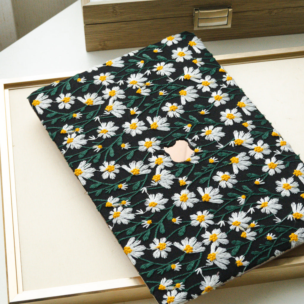 Embroidery Series ♾ Deep Black Daisy Textured Stitching MacBook Case