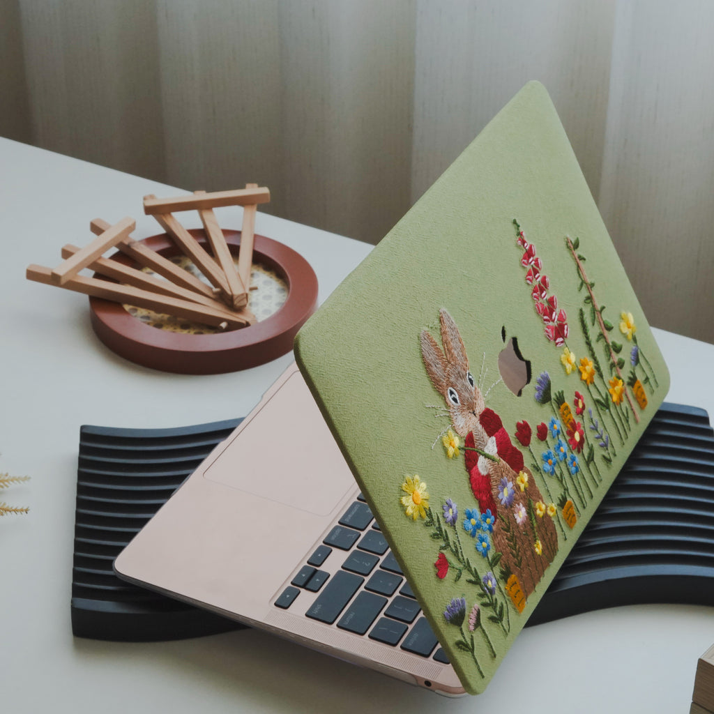 This is us Green Hand-drawn Red-clothed Bunny ♾ Textured Stitching MacBook Case