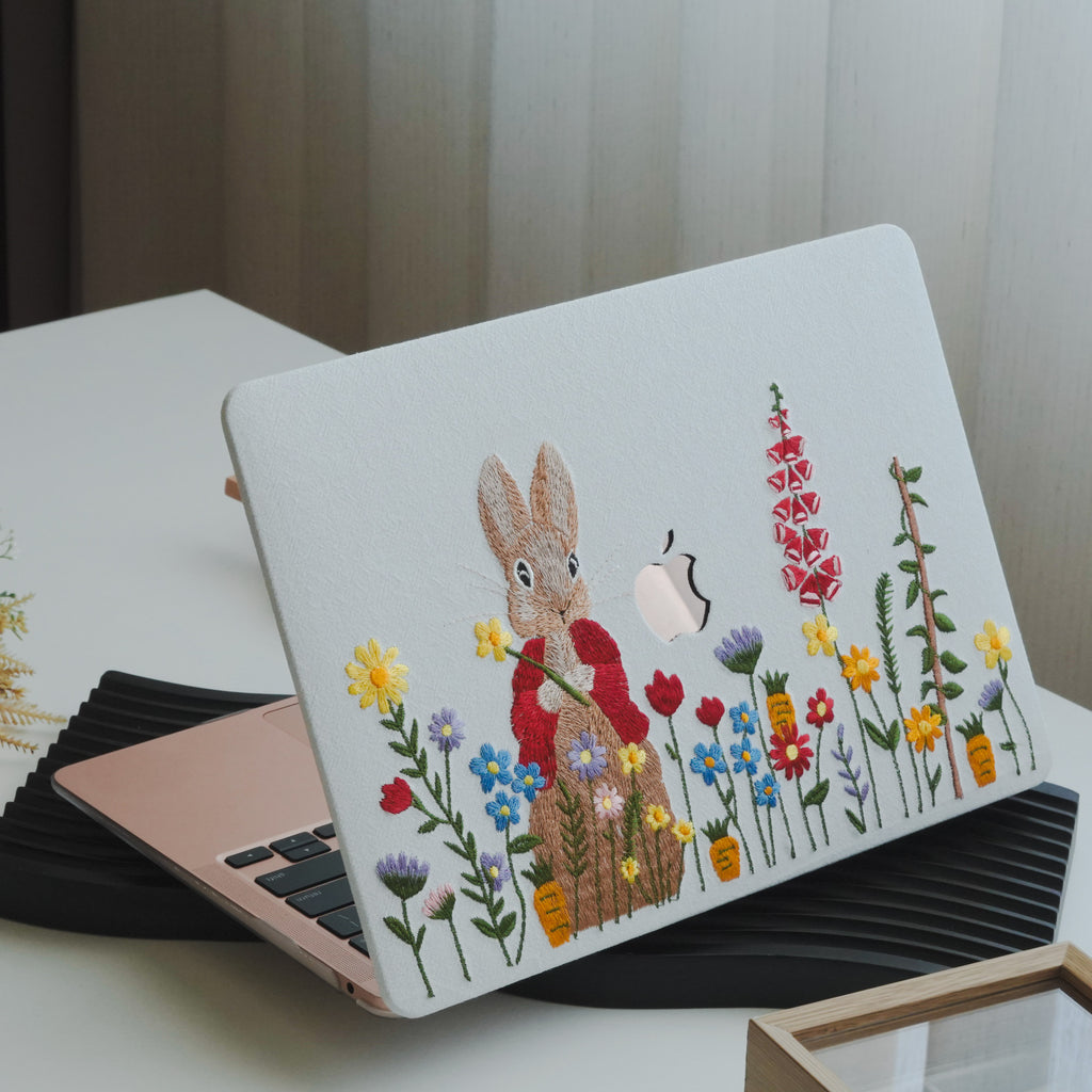 This is us White Hand-drawn Red-clothed Bunny ♾ Textured Stitching MacBook Case