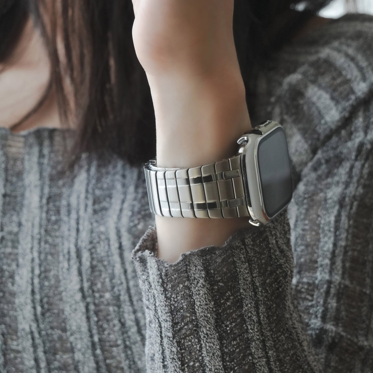 Engraved Magnetic Closure Premium Metal Apple Watch Band