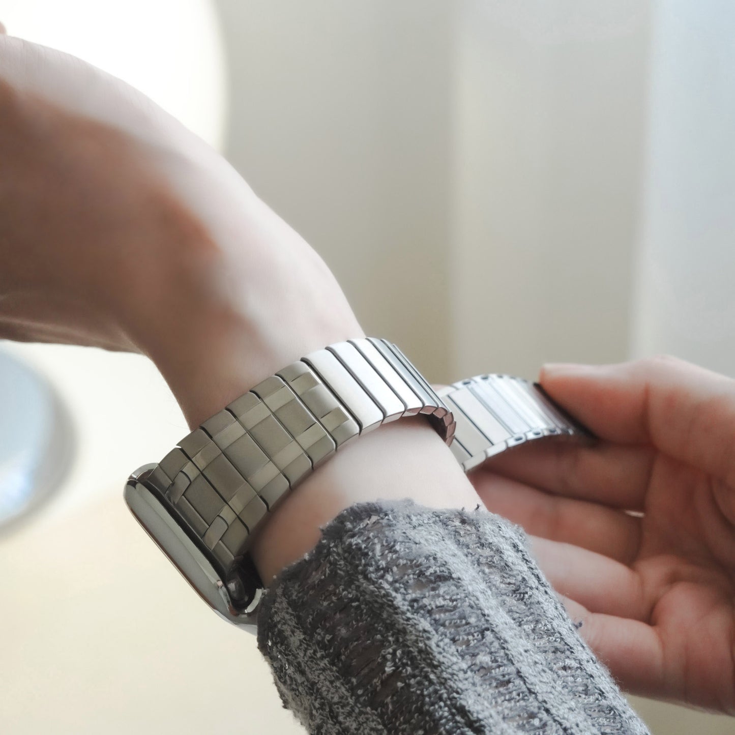 Engraved Magnetic Closure Premium Metal Apple Watch Band