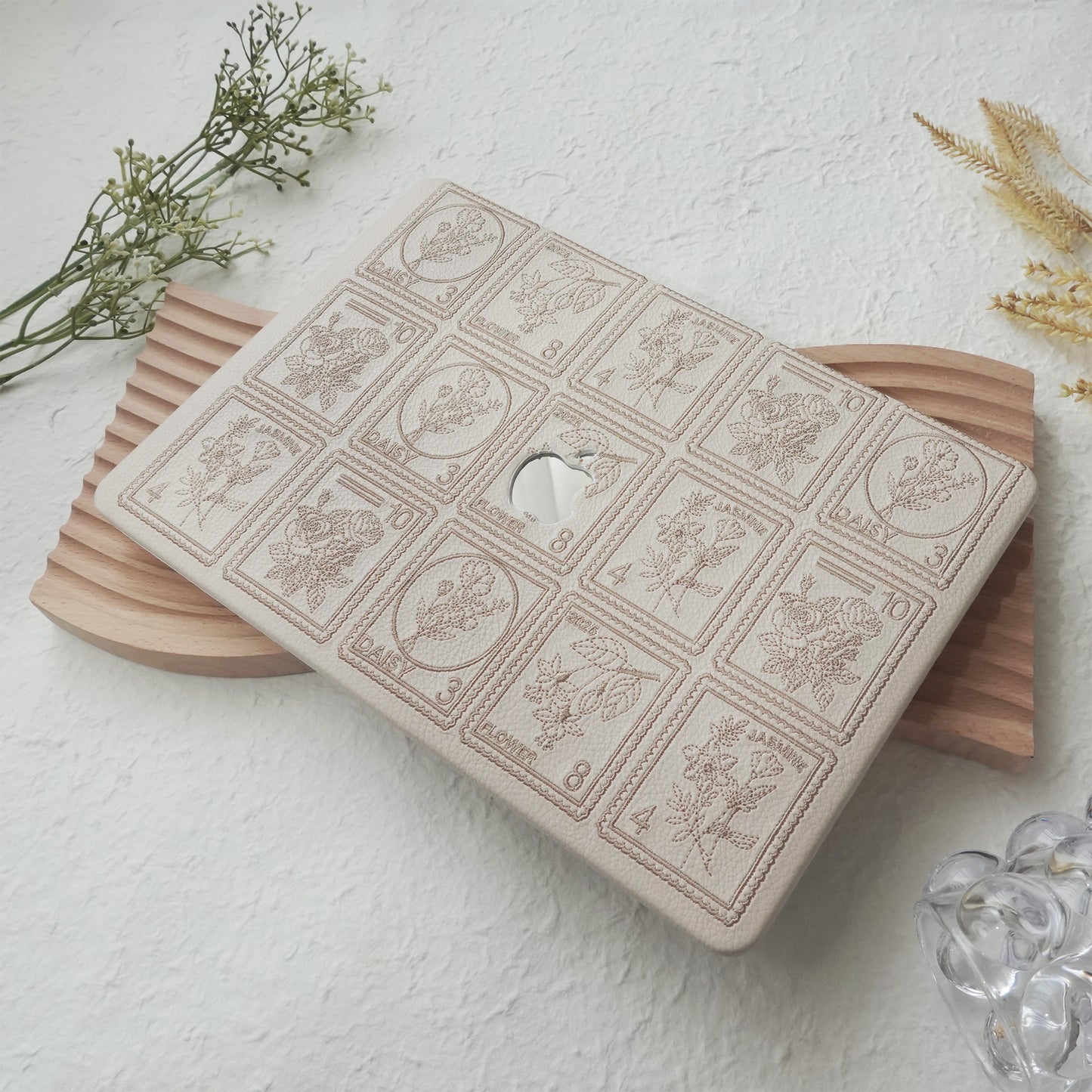 Embroidery Series ♾ Warm Ivory Flora Post Premium Stitching MacBook Case