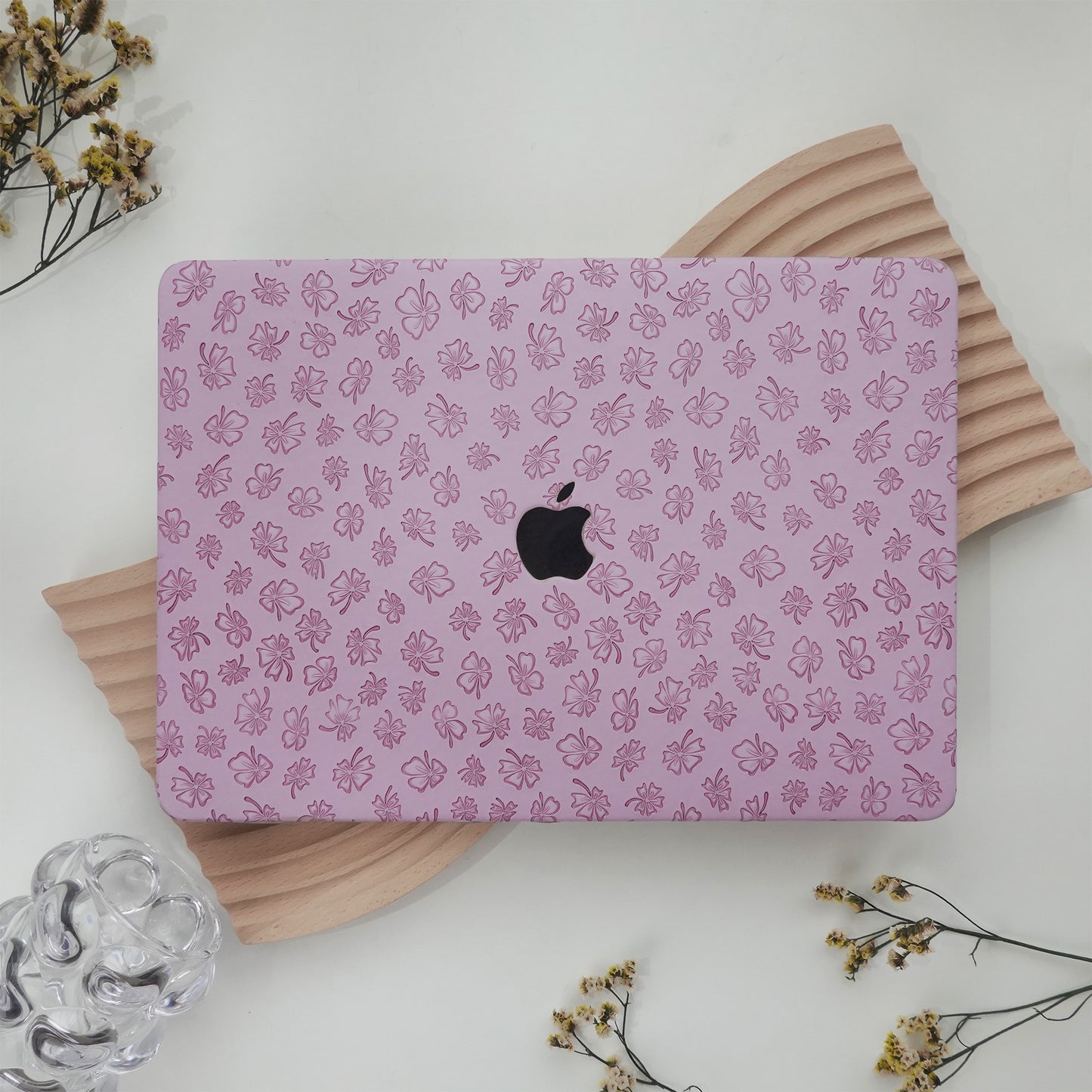 Clover Embossing Lilac Leather Macbook Case