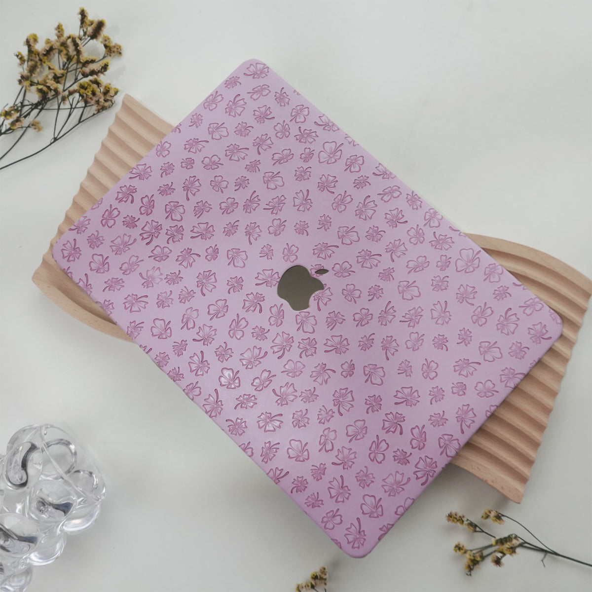 Clover Embossing Lilac Leather Macbook Case