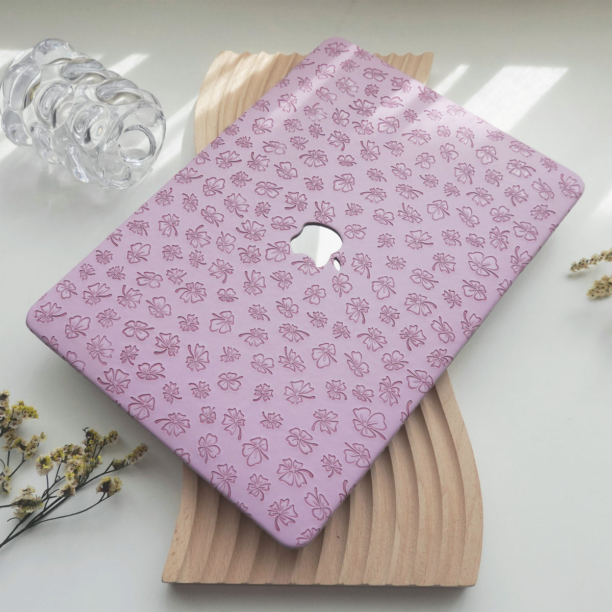 Clover Embossing Lilac Leather Macbook Case