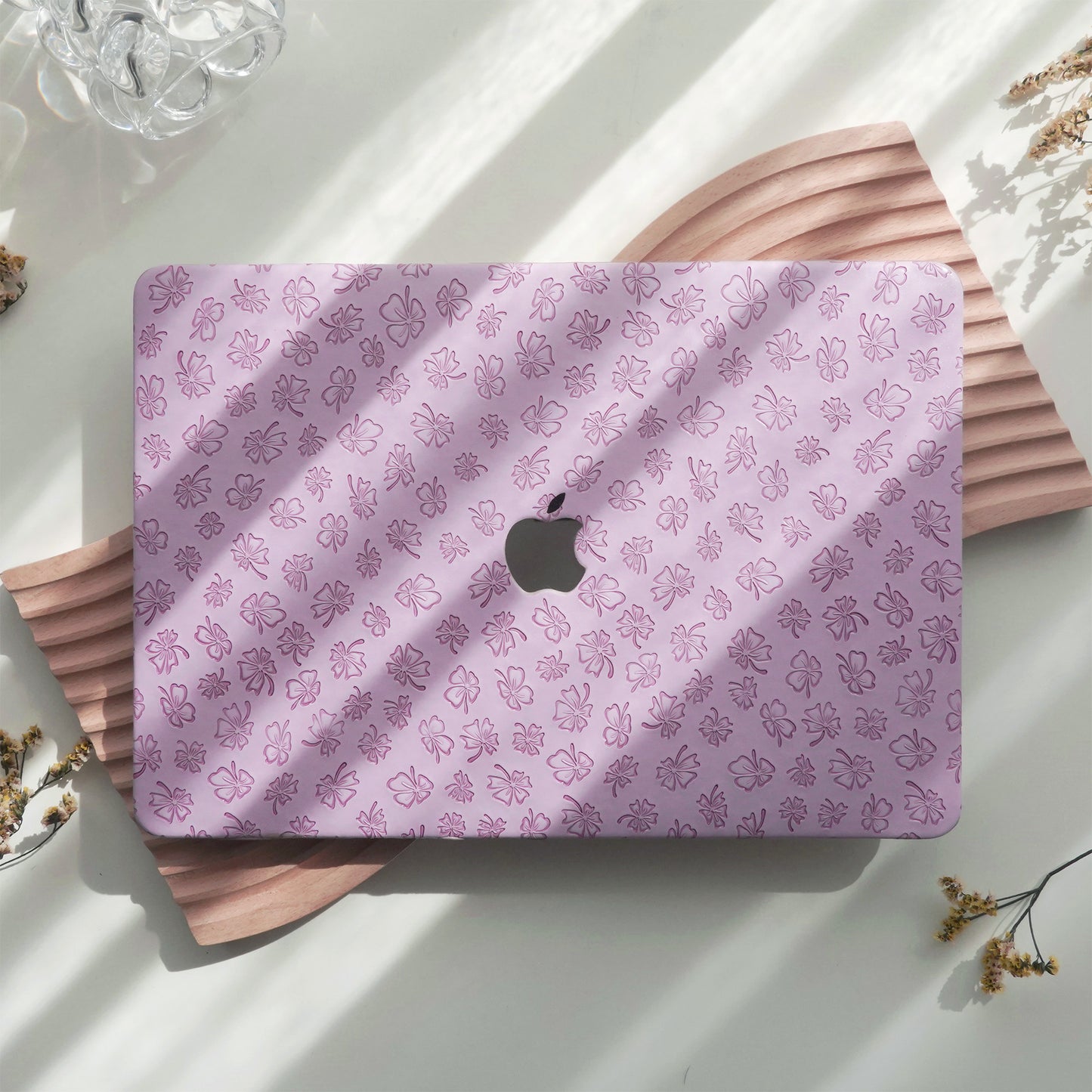 Clover Embossing Lilac Leather Macbook Case
