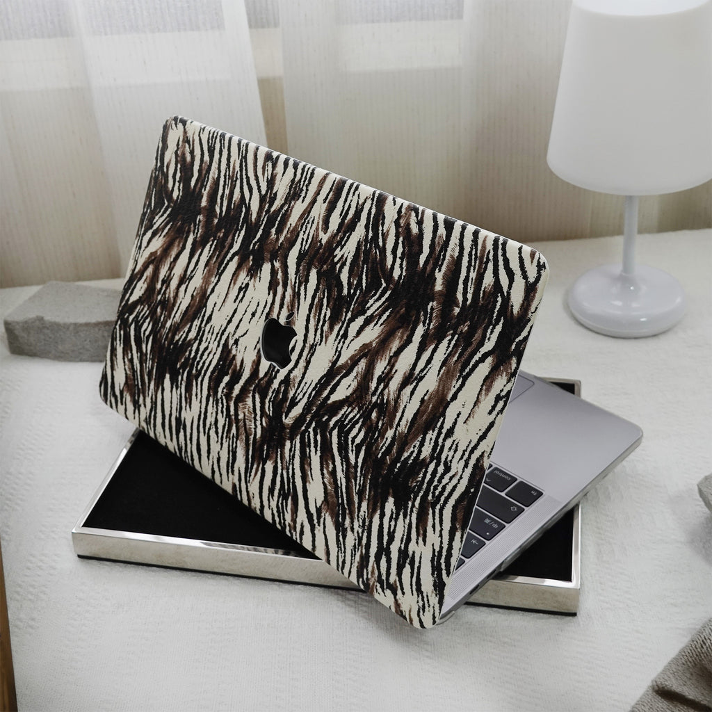 Leather Series ♾ White-based Tiger Print Mac Case
