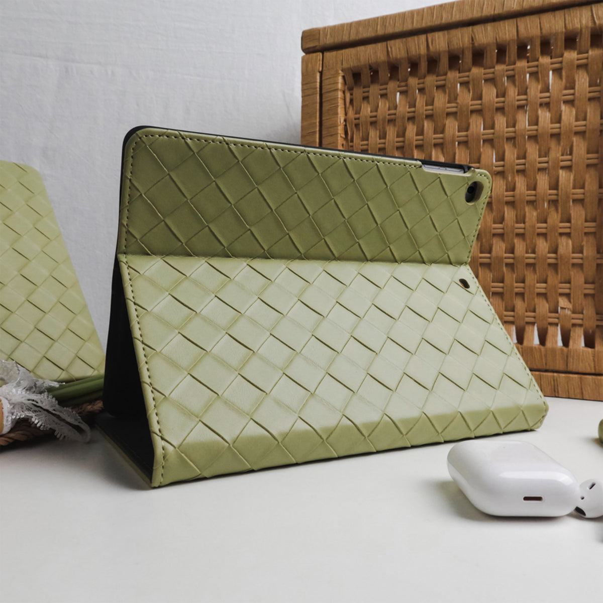 Leather Series & Light Aqua Wide Knit with Pencil Holder iPad case