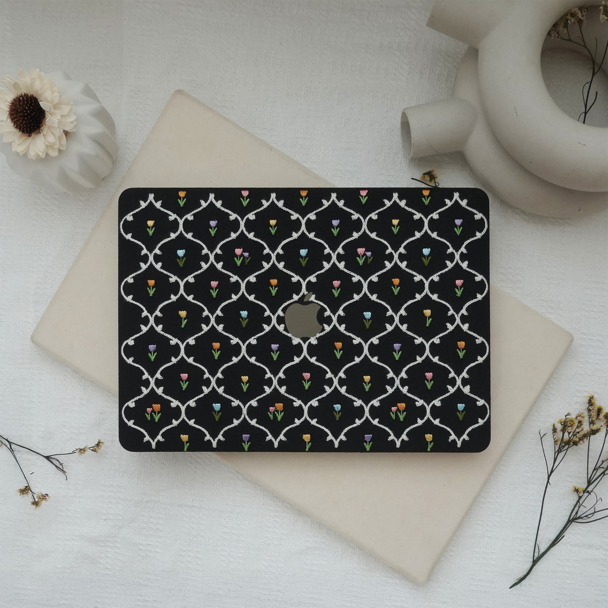This is us Plaid Floral ♾ Textured Stitching Black Mac Case