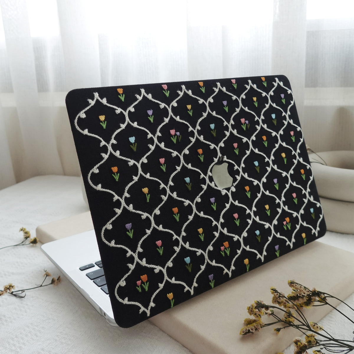 This is us Plaid Floral ♾ Textured Stitching Black Mac Case