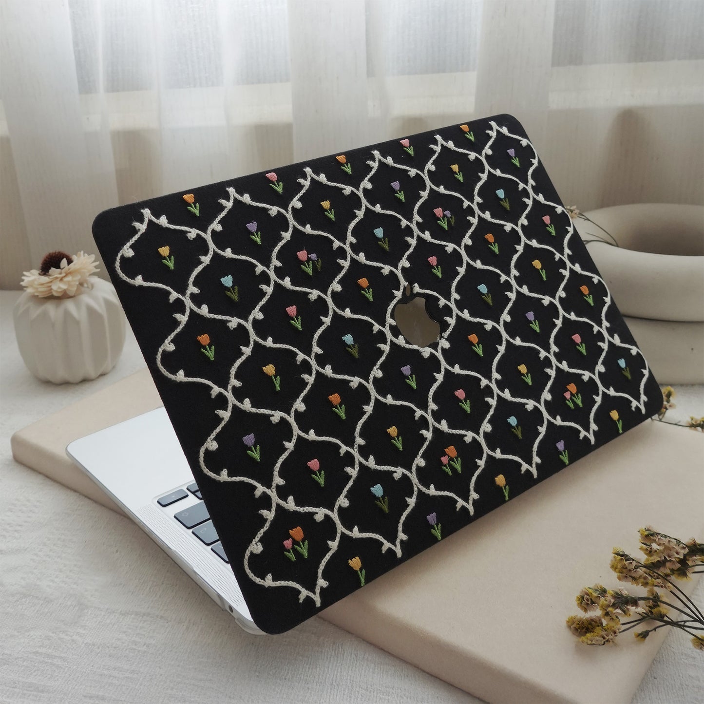 This is us Plaid Floral ♾ Textured Stitching Black Mac Case