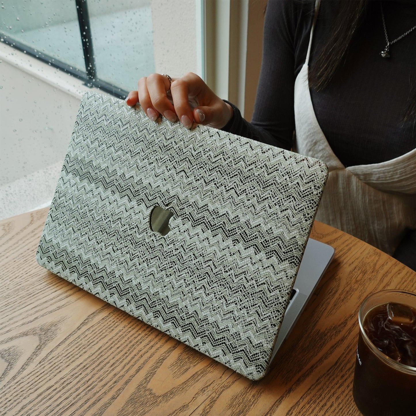 Lace Leather ♾  Cantaloupe Mac Case