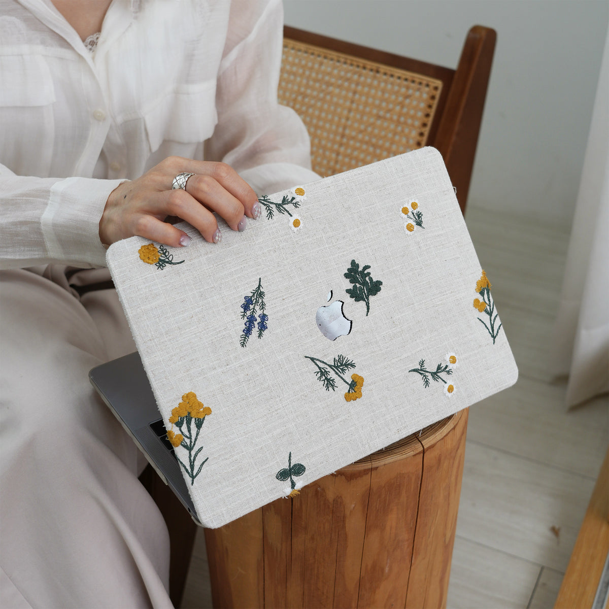 Country Style Embroidered Leather Macbook Case