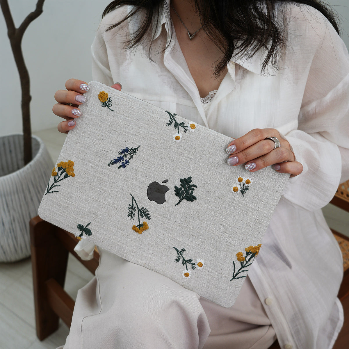 Country Style Embroidered Leather Macbook Case
