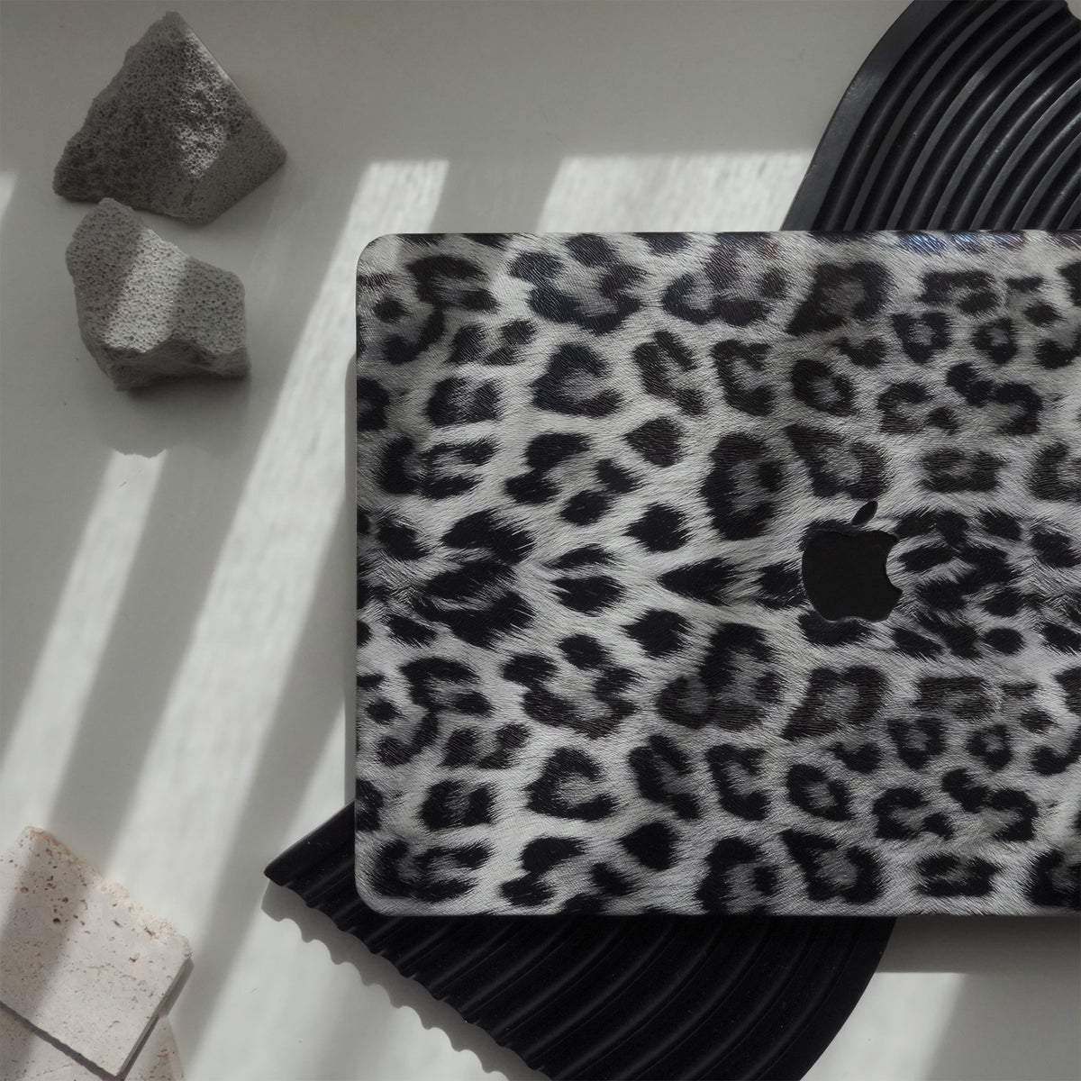 Black Leopard ♾ Textured Leather MacBook Case