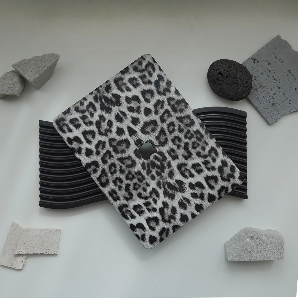 Black Leopard ♾ Textured Leather MacBook Case