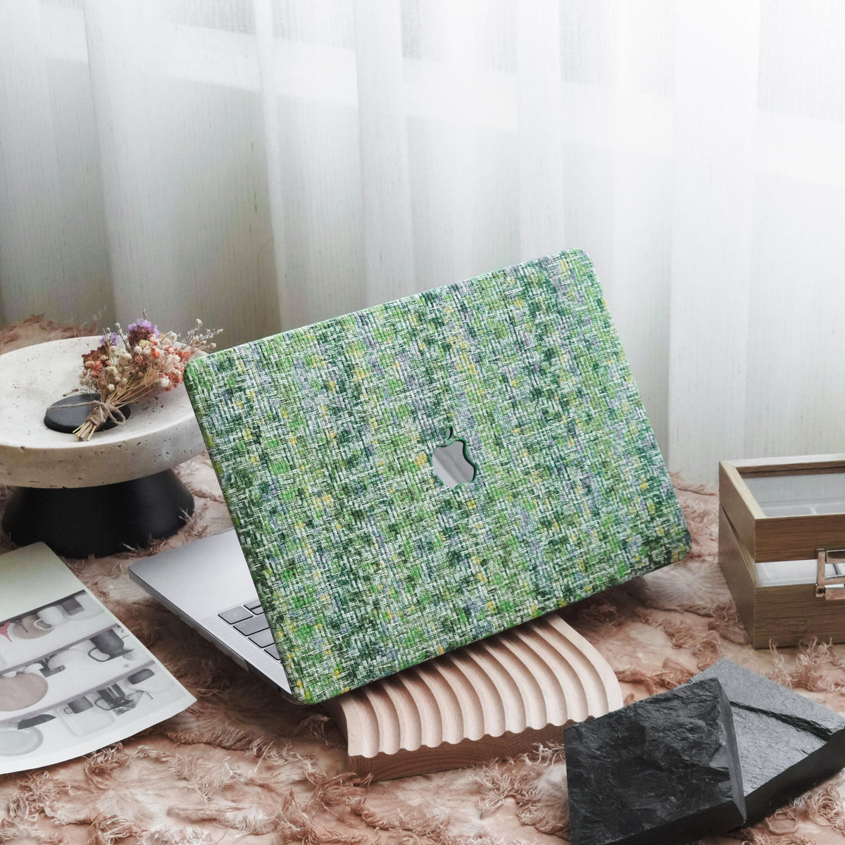 Woven Pattern Series ♾ Grass Green Woven Macbook Case