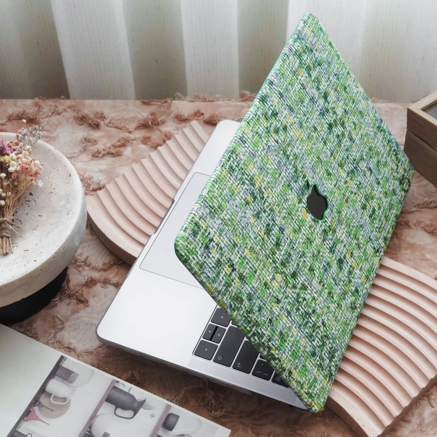 Woven Pattern Series ♾ Grass Green Woven Macbook Case