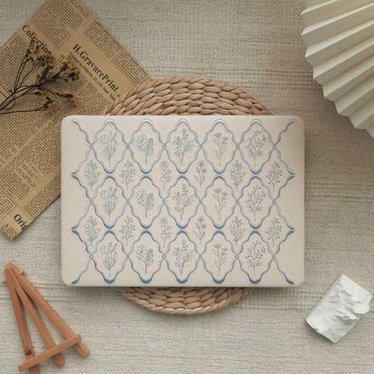Embossed Floral Light Blue ♾ Mac Case