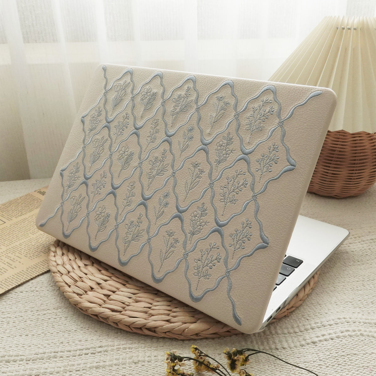 Embossed Floral Light Blue ♾ Mac Case
