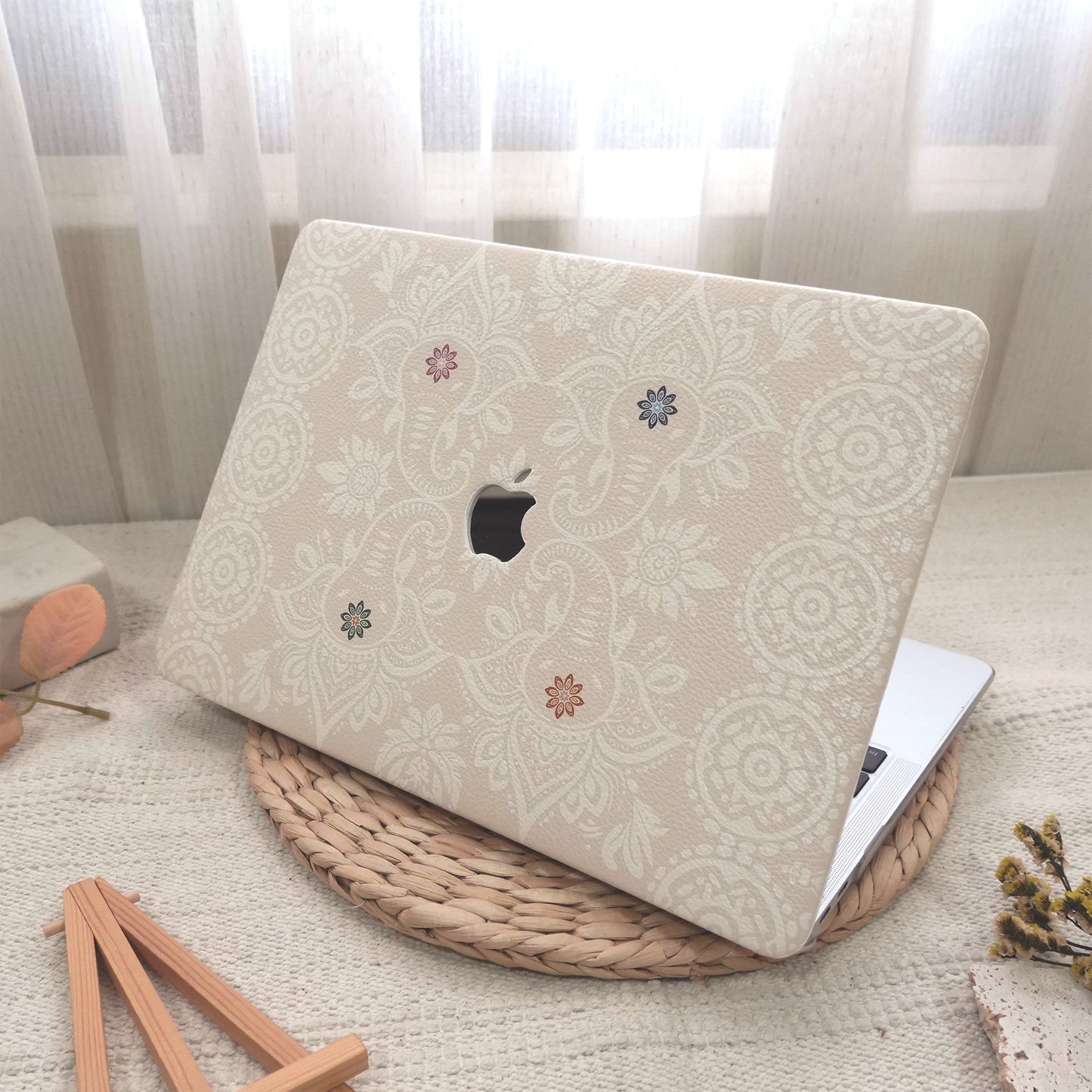 Lychee Texture Light Pink Elephant Pattern ♾ Mac Case