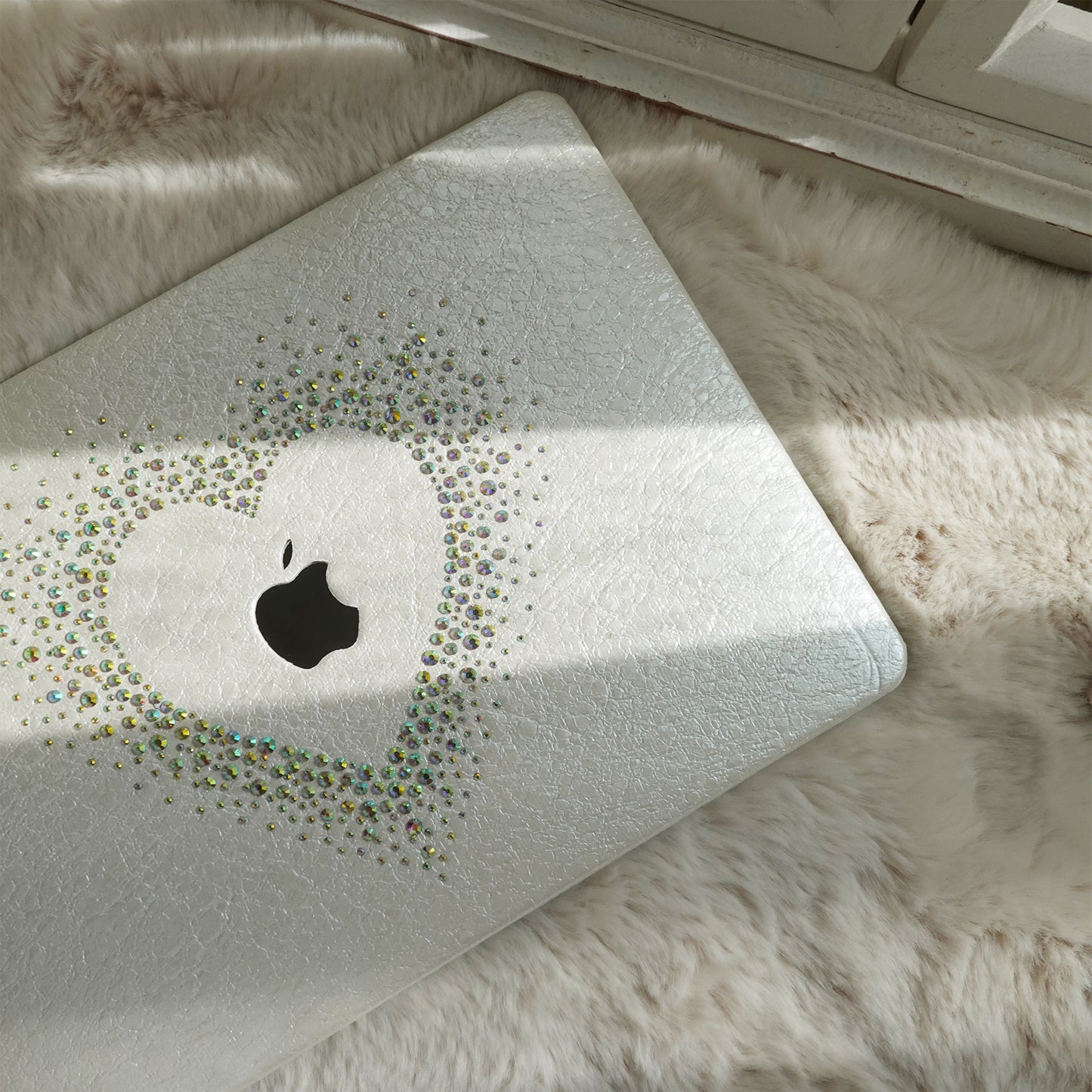 Leather Series ♾ Pearl White Rhinestones Mac Case